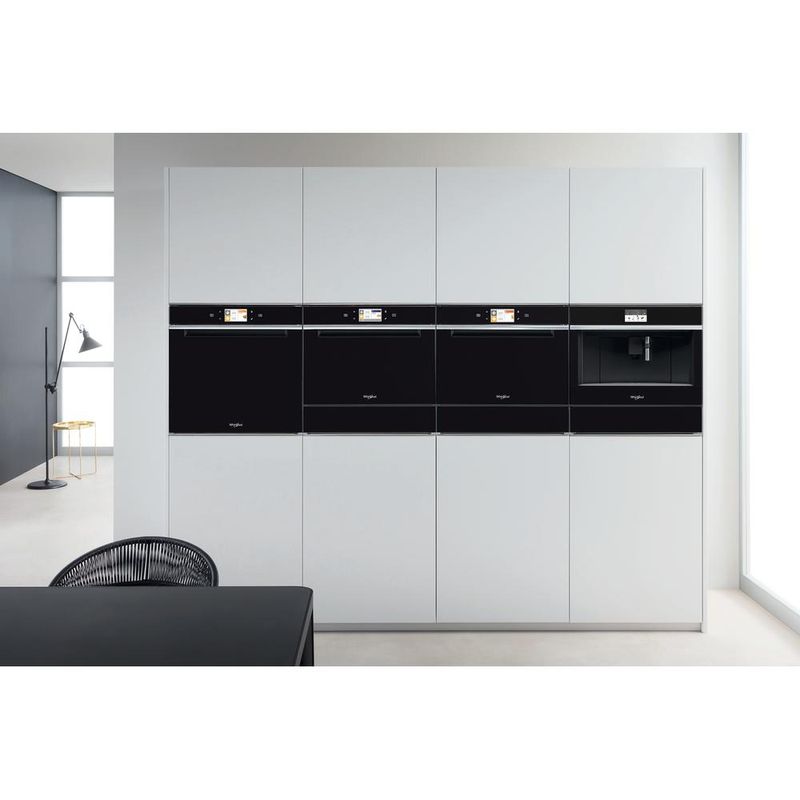 Whirlpool Wbudowany ekspres do kawy W11 CM145 Ciemny szary W pełni automatyczne Lifestyle frontal