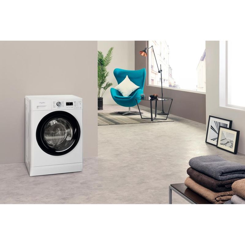 Whirlpool Pralka Wolnostojące FFL 6238 B PL Biel Ładowany od frontu D Lifestyle perspective