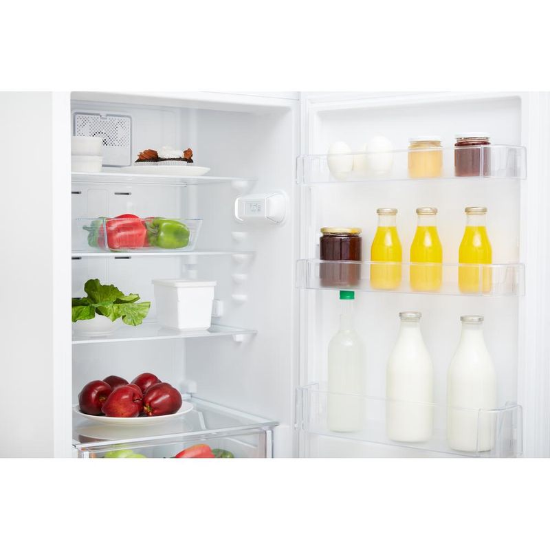 Indesit-Lodowka-z-zamrażarką-Wolnostojące-LI7-SN1E-W-Biel-Dwudrzwiow-y-a-Lifestyle-detail