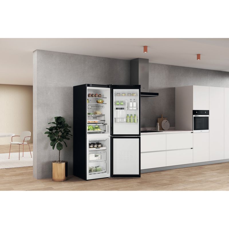 Whirlpool-Lodowka-z-zamrażarką-Wolnostojące-W7X-83T-KS-2-Czarny-inox-Dwudrzwiow-y-a-Lifestyle-perspective-open