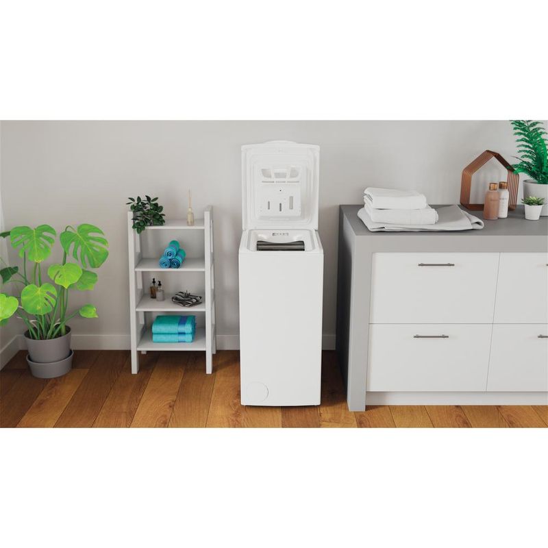 Indesit-Pralka-Wolnostojące-BTW-W-S60400-PL-N-Biel-Ładowana-od-gory-C-Lifestyle-frontal-open