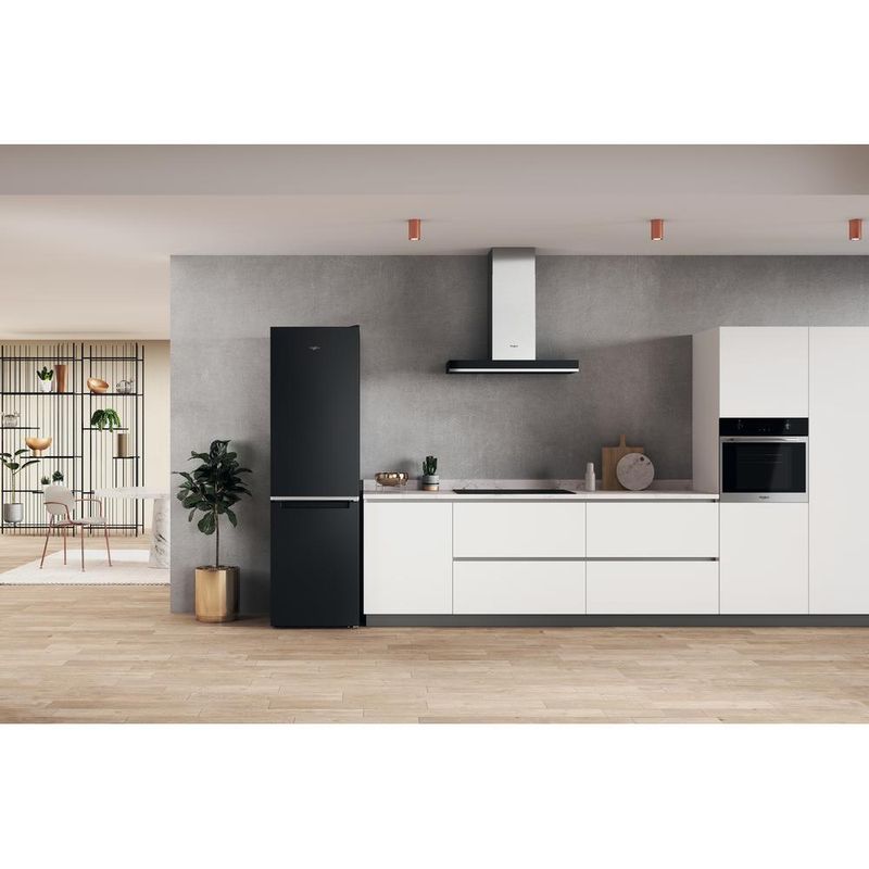 Whirlpool-Lodowka-z-zamrażarką-Wolnostojące-W7X-93A-K-1-Czarny-Dwudrzwiow-y-a-Lifestyle-frontal