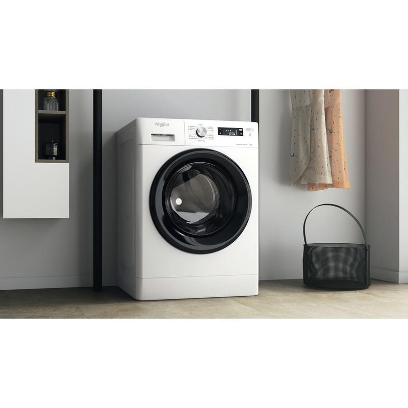 Whirlpool Pralka Wolnostojące FFS 7259 B EE Biel Ładowany od frontu B Lifestyle perspective