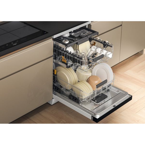 Whirlpool-Zmywarka-Wolnostojące-W7F-HS31-Wolnostojące-D-Lifestyle-perspective-open