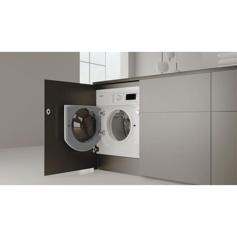 Whirlpool-Pralka-Do-zabudowy-BI-WMWG-91484E-EU-Biel-Ładowany-od-frontu-C-Lifestyle-perspective-open