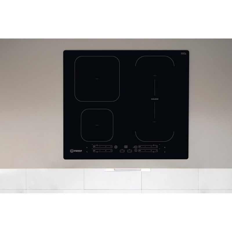 Indesit Płyta grzewcza IB 65B60 NE Czarny Induction vitroceramic Lifestyle frontal