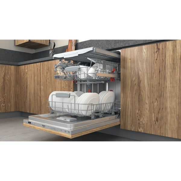 Hotpoint_Ariston-Zmywarka-Zabudowa-HI-5030-WEF-W-pełni-zintegrowany-D-Lifestyle-perspective-open
