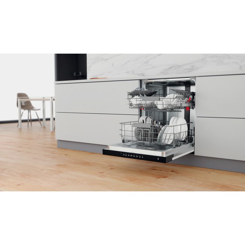 Whirlpool-Zmywarka-Do-zabudowy-WBC-3C26-B-Z-panelem-E-Lifestyle-perspective-open