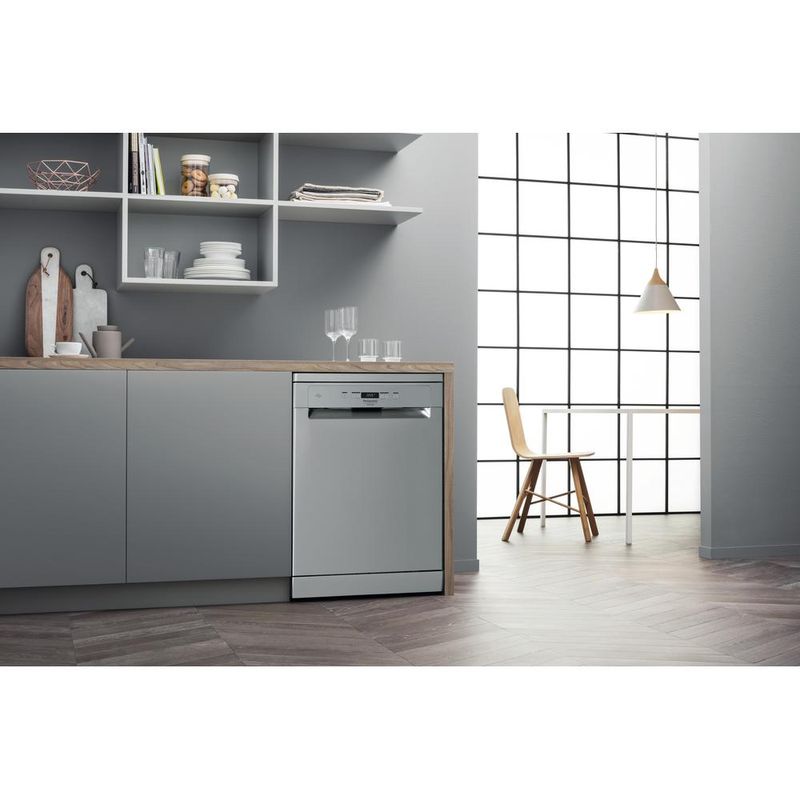 Hotpoint_Ariston Zmywarka Wolnostojący HFC 3C26 F X Wolnostojący E Lifestyle perspective