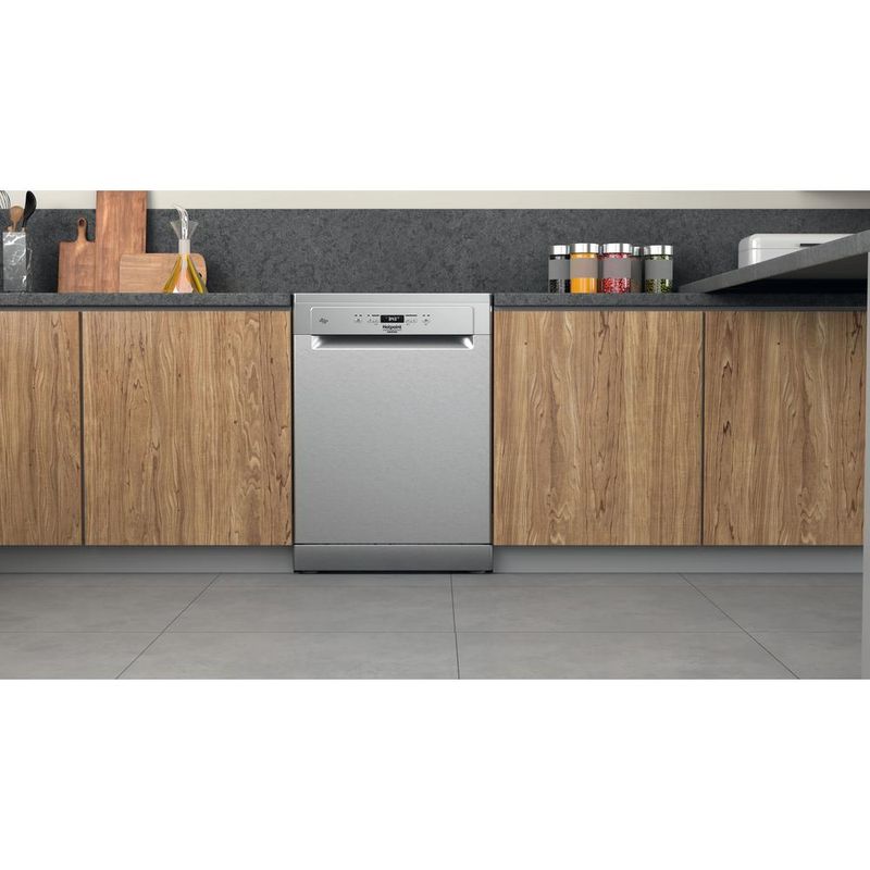 Hotpoint_Ariston Zmywarka Wolnostojący HFC 3C26 F X Wolnostojący E Lifestyle frontal