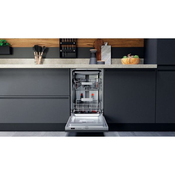 Hotpoint_Ariston-Zmywarka-Zabudowa-HSIO-3O23-WFE-W-pełni-zintegrowany-E-Lifestyle-frontal-open