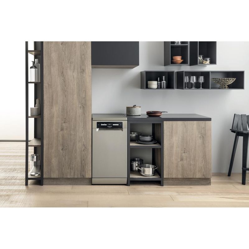 Hotpoint_Ariston Zmywarka Wolnostojący HSFO 3T223 WC X Wolnostojący E Lifestyle frontal