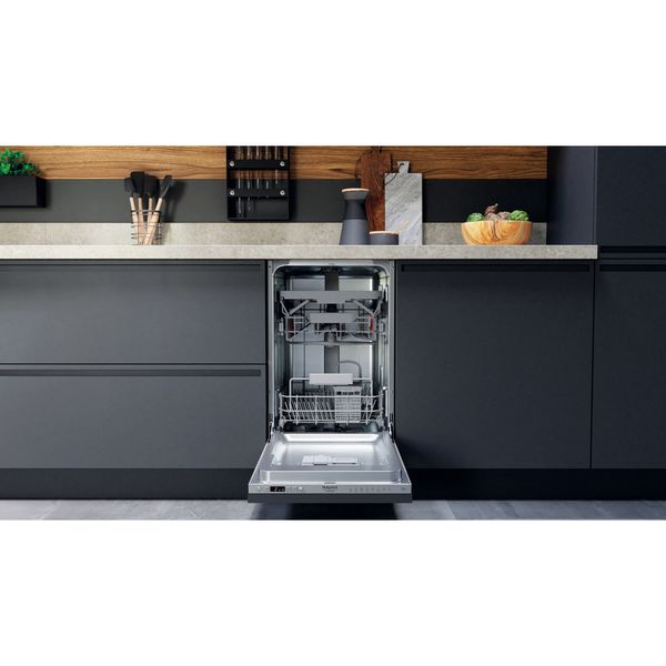 Hotpoint_Ariston-Zmywarka-Zabudowa-HSIC-3T127-C-W-pełni-zintegrowany-E-Lifestyle-frontal-open