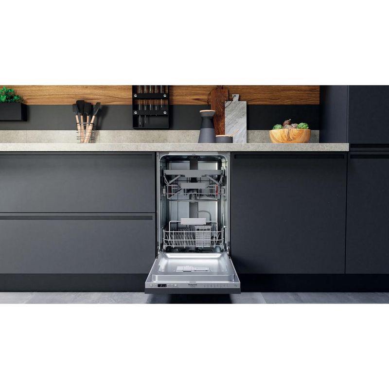 Hotpoint_Ariston Zmywarka Zabudowa HSIC 3T127 C W pełni zintegrowany E Lifestyle frontal open