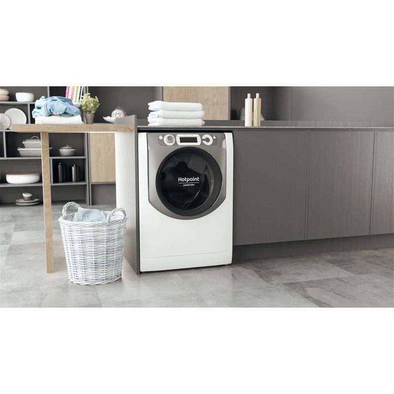 Hotpoint_Ariston Pralko-suszarka Wolnostojący AQD1072D 697 EU/B N Biały Ładowany od frontu Lifestyle perspective