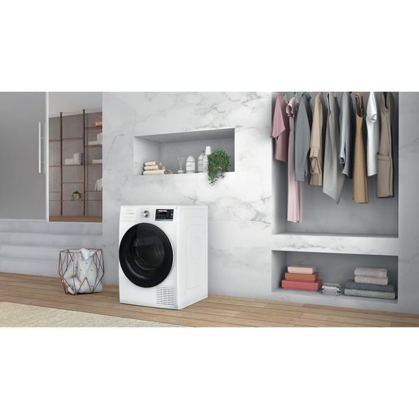 Whirlpool Suszarka W7 D94WR PL Biel Lifestyle perspective
