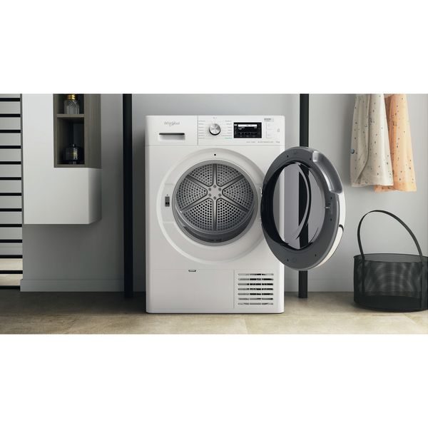 Whirlpool-Suszarka-FFT-D-9X3BX-PL-Biel-Lifestyle-frontal-open
