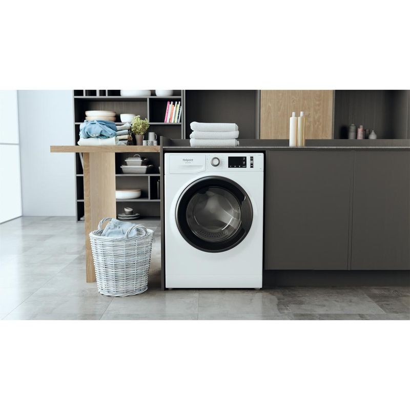 Hotpoint_Ariston Pralka Wolnostojący NM11 846 WS A EU N Biały Ładowany od frontu A Lifestyle frontal