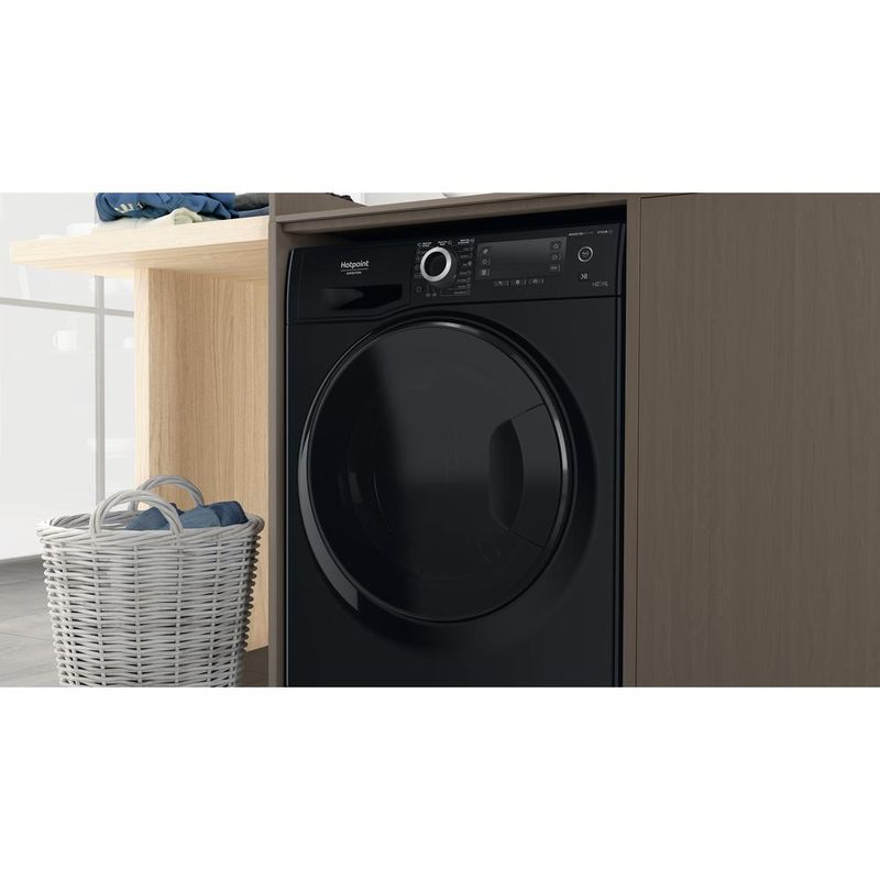 Hotpoint_Ariston Pralko-suszarka Wolnostojący NDD 11725 BDA EE Czarny Ładowany od frontu Lifestyle detail