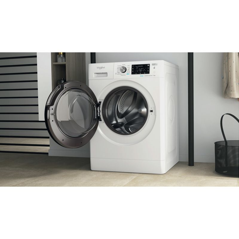 Whirlpool-Pralka-Wolnostojące-FFD-11469-BV-EE-Biel-Ładowany-od-frontu-A-Lifestyle-perspective-open