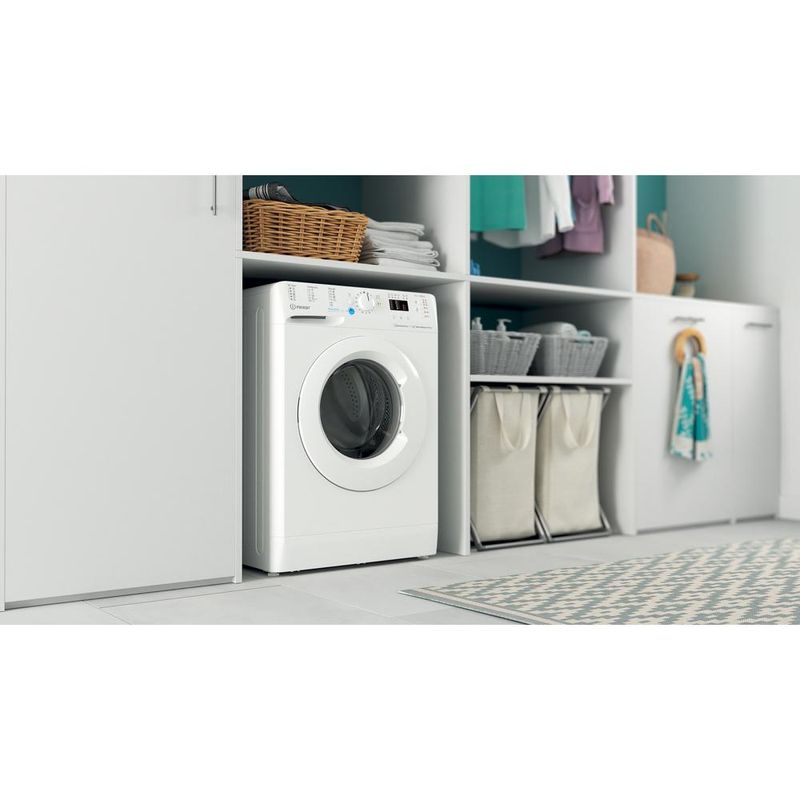 Indesit Pralka Wolnostojące BWSA 61294 W EU N Biel Ładowany od frontu C Lifestyle perspective