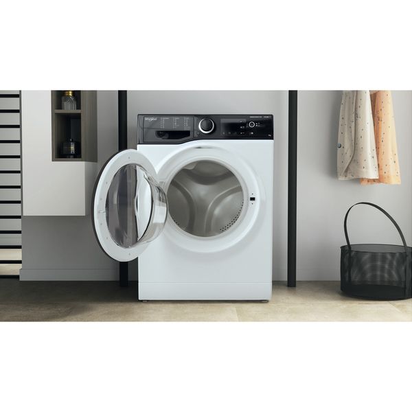 Whirlpool-Pralka-Wolnostojące-WRSB-7238-BB-EU-Biel-Ładowany-od-frontu-D-Lifestyle-frontal-open