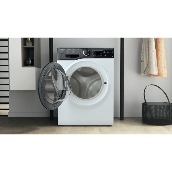 Whirlpool-Pralka-Wolnostojące-WRSB-7259-D-EU-Biel-Ładowany-od-frontu-B-Lifestyle-frontal-open