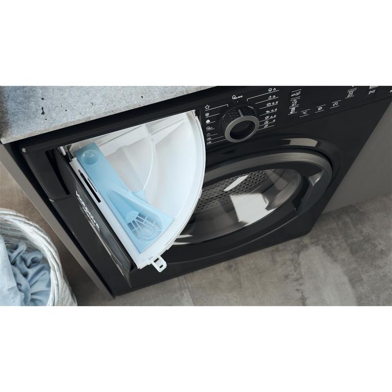 Hotpoint_Ariston Pralka Wolnostojący NLCD 946 BS A EU N Czarny Ładowany od frontu A Drawer