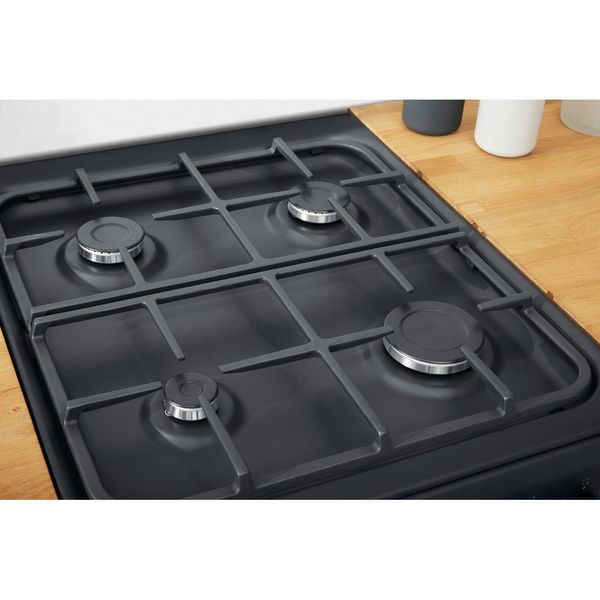 Indesit-Kuchenka-IS5G8MHA-E-Antracyt-Gazowy-Lifestyle-perspective