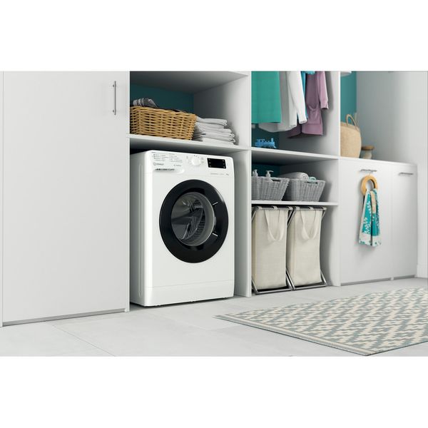 Indesit Pralka Wolnostojące MTWSE 61254 WB PL Biel Ładowany od frontu C Lifestyle perspective