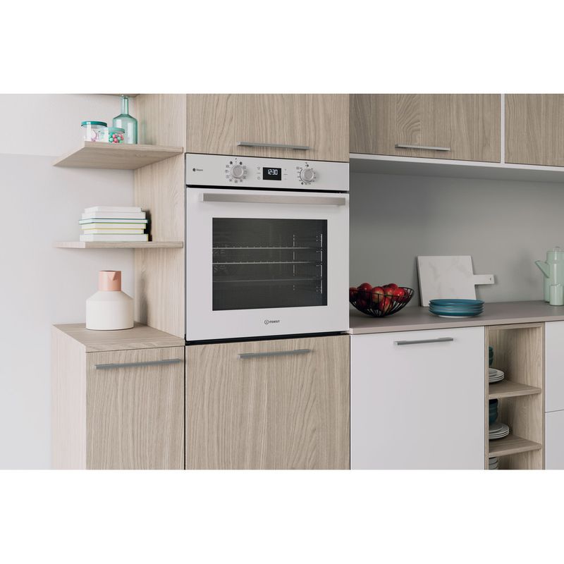 Indesit-Piekarnik-Do-zabudowy-IO-K58HS-W-Elektryczny-A--Lifestyle-perspective