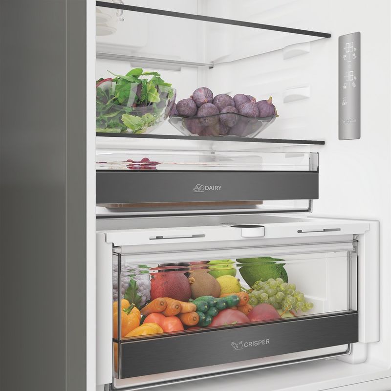 Whirlpool-Lodowka-z-zamrażarką-Wolnostojące-WHK-22372-X5EA1-ARC-764-Manhattan-Gray-Dwudrzwiow-y-a-Lifestyle-detail
